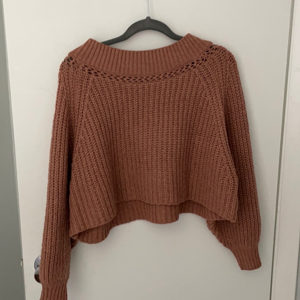 Mauve pullover crop top sweater